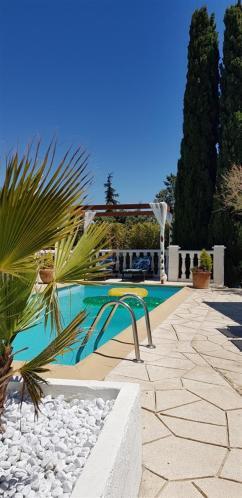 Villa T3 à 10' de Cassis - Piscine privée et cuisine d'été extérieure Carnoux-en-Provence Exterior foto